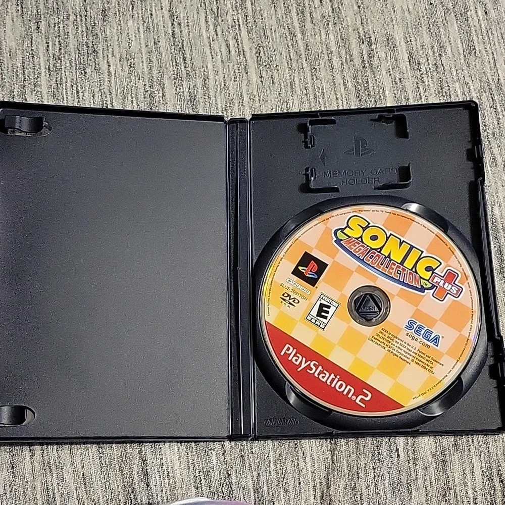 SONIC MEGA COLLECTION PLUS SEGA PLAYSTATION 2 GAME